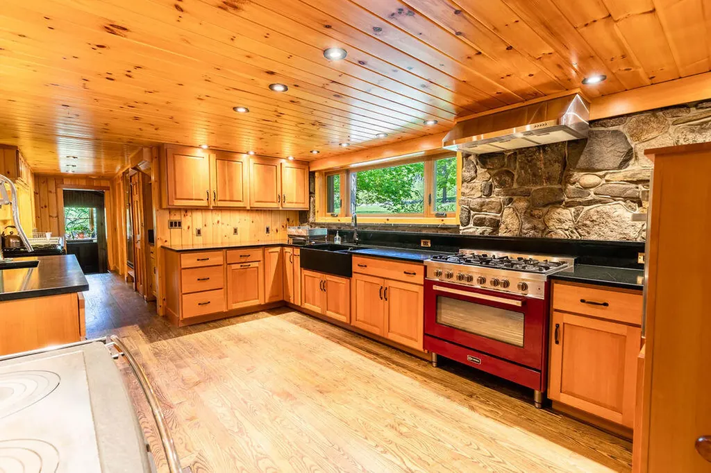 445 North Hill Road Buckfield ME 04220