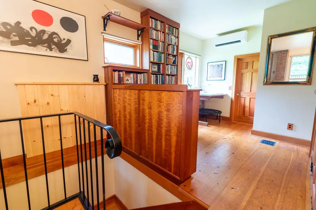 445 North Hill Road Buckfield ME 04220