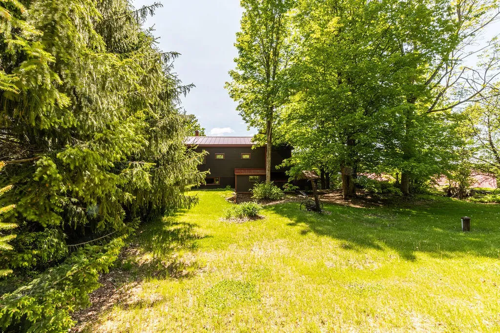 445 North Hill Road Buckfield ME 04220