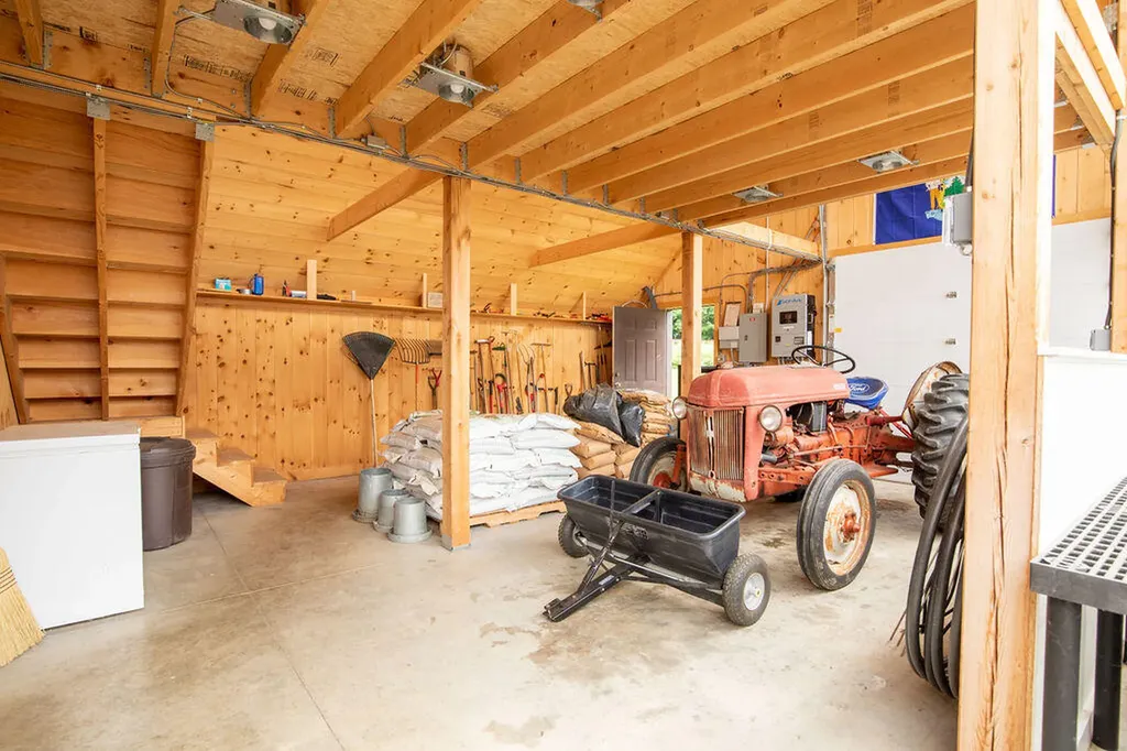 445 North Hill Road Buckfield ME 04220