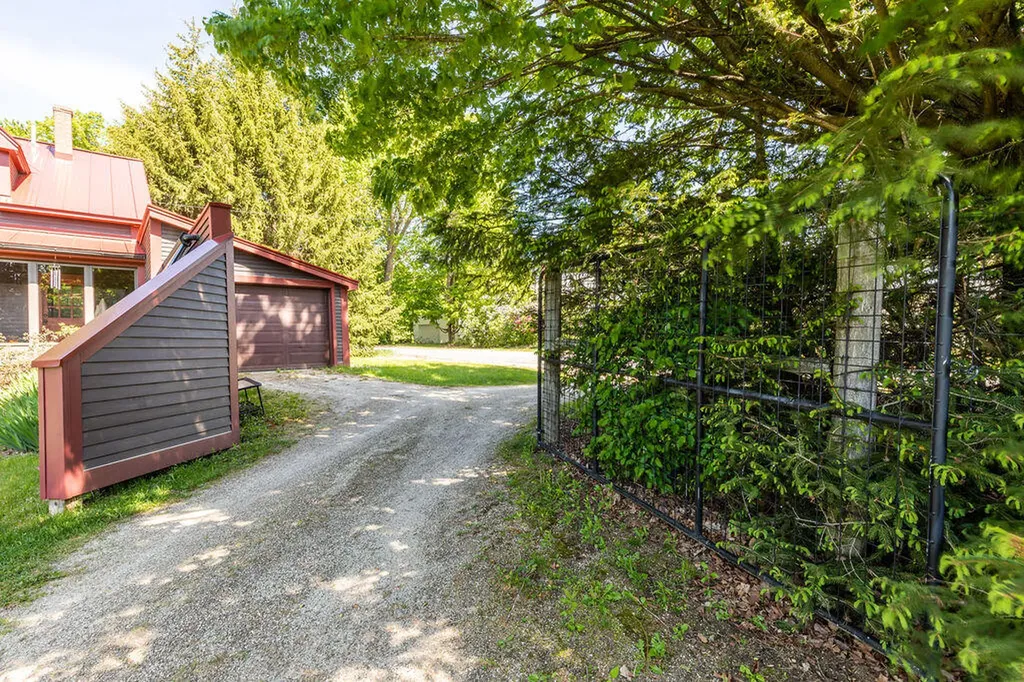 445 North Hill Road Buckfield ME 04220
