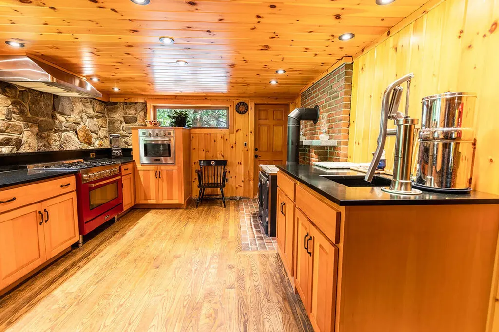 445 North Hill Road Buckfield ME 04220
