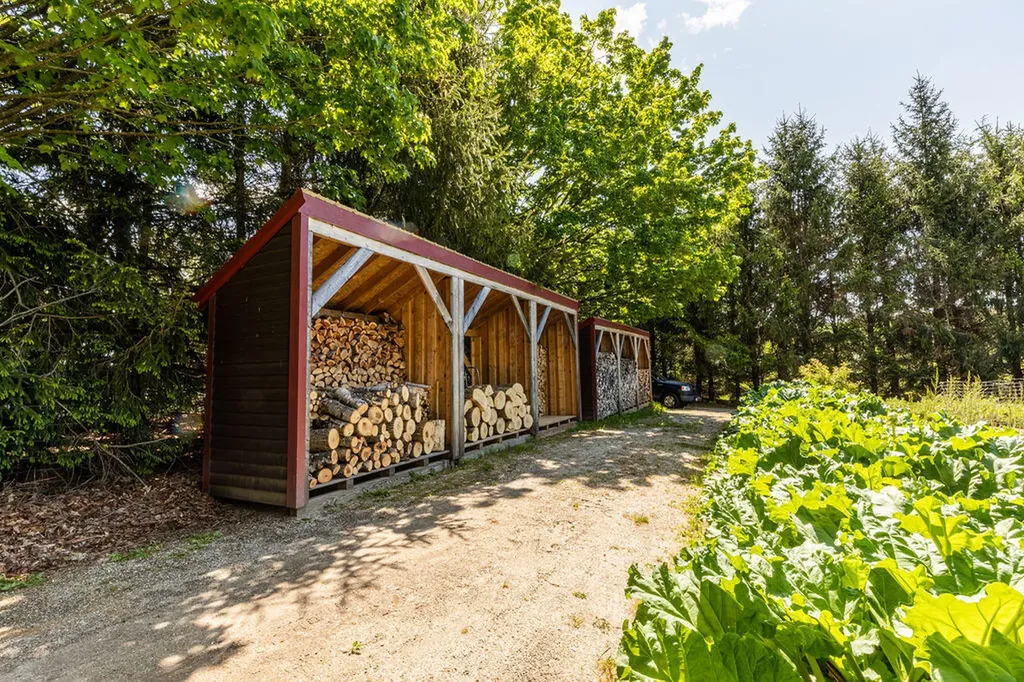 445 North Hill Road Buckfield ME 04220