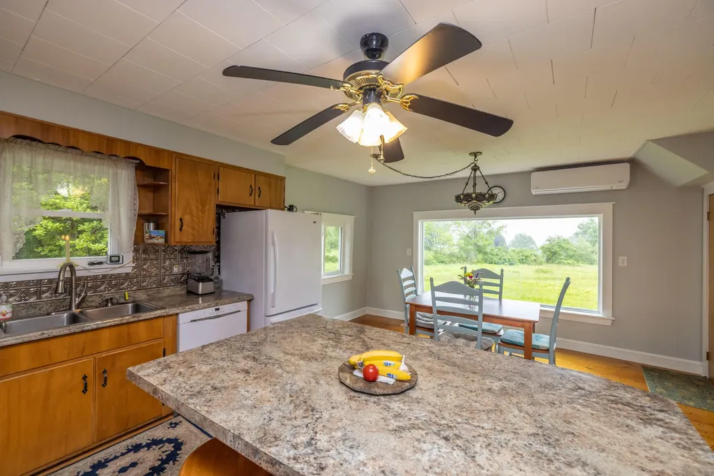 2597 Atlantic Highway Lincolnville ME 04849