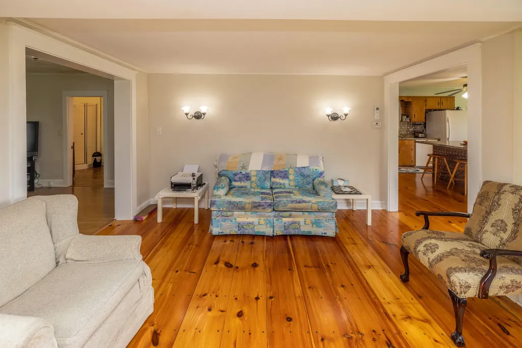 2597 Atlantic Highway Lincolnville ME 04849