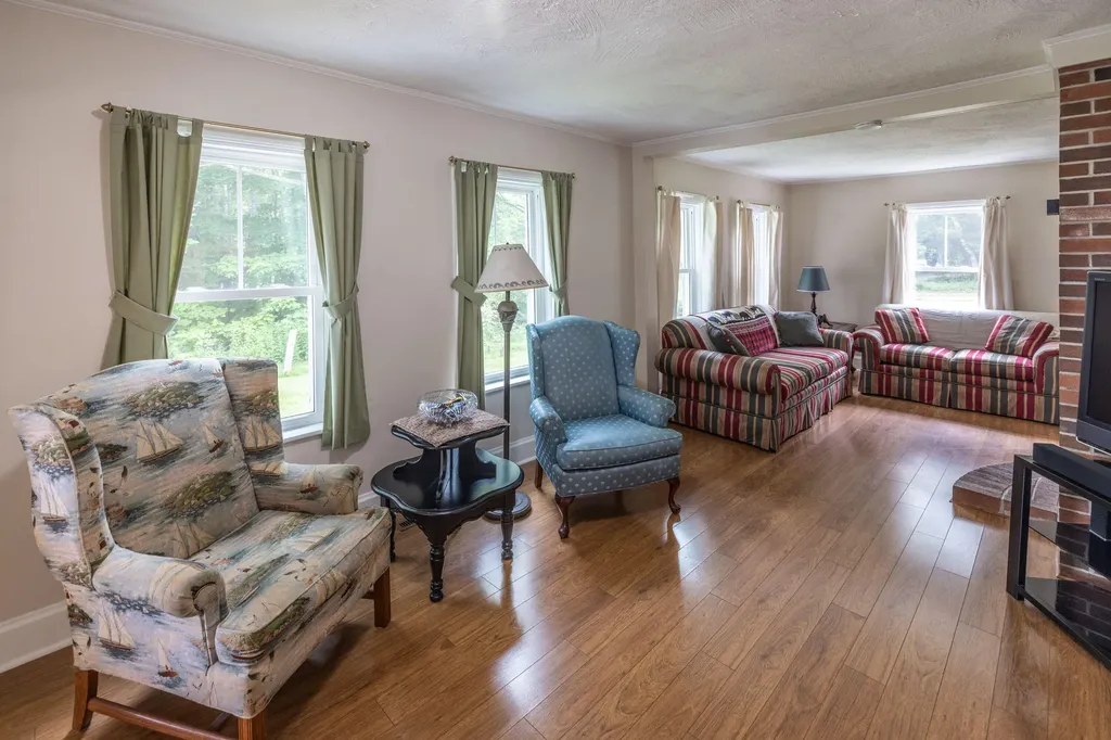 2597 Atlantic Highway Lincolnville ME 04849