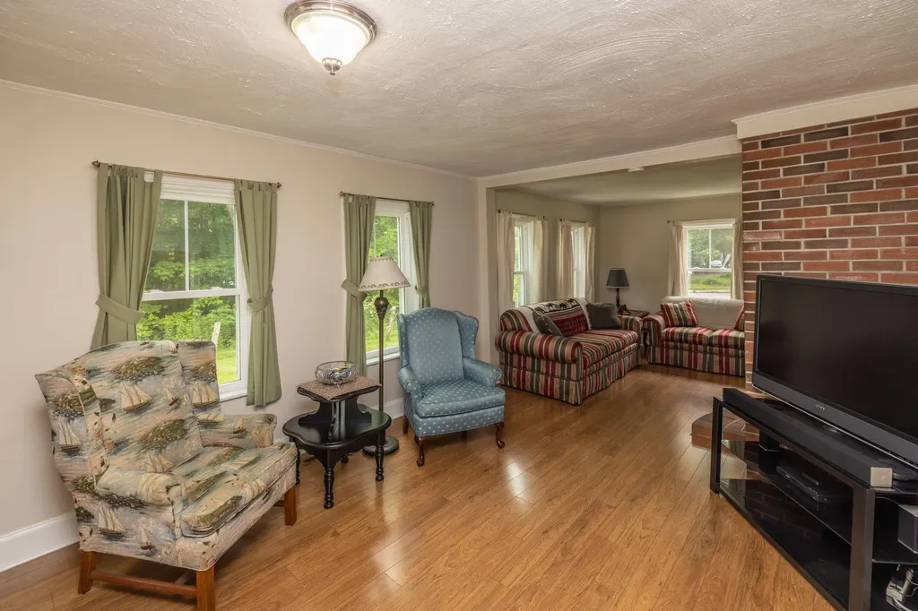 2597 Atlantic Highway Lincolnville ME 04849