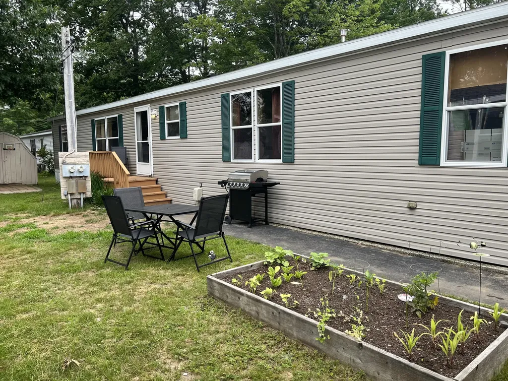 23 Karen Lane Brunswick ME 04011