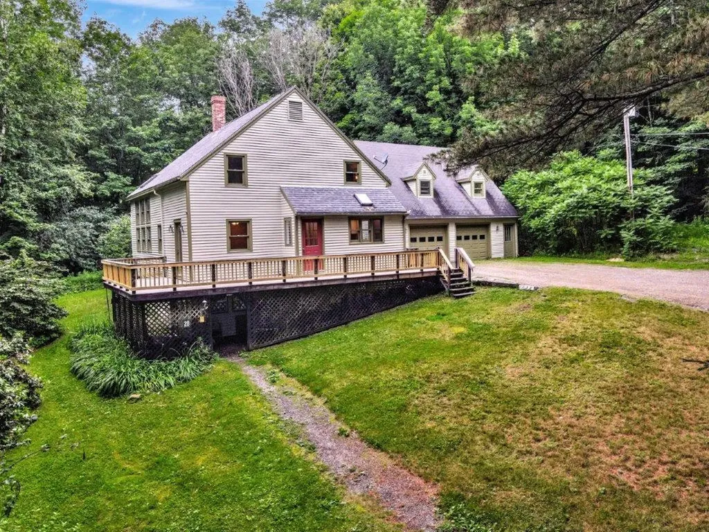 28 North Heritage Woods Lane Winthrop ME 04364