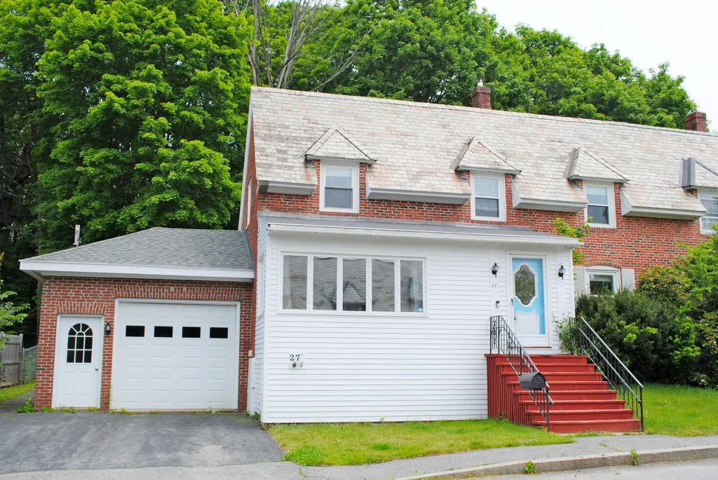 27 Meadow Way Bath ME 04530