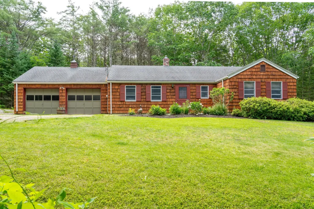 85 Whitten Hill Road Kennebunkport ME 04046