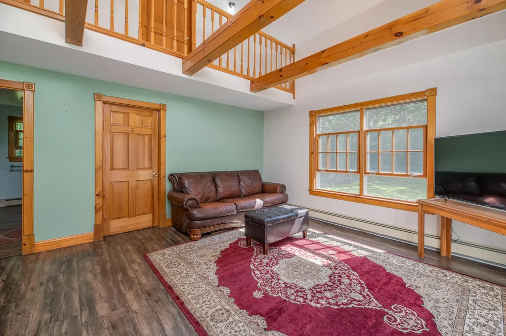 90 Hunts Meadow Road Pittston ME 04345