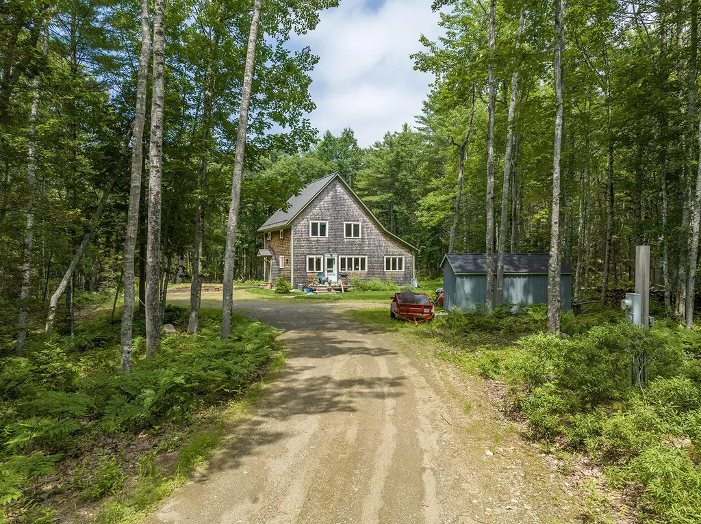 118 N Cobbtown Road Lincolnville ME 04849