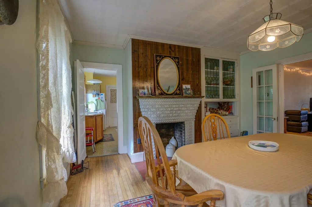 14 Allen Hill Road Oxford ME 04270