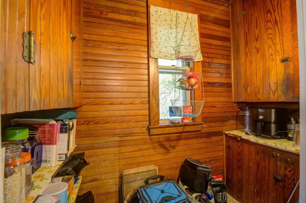 14 Allen Hill Road Oxford ME 04270