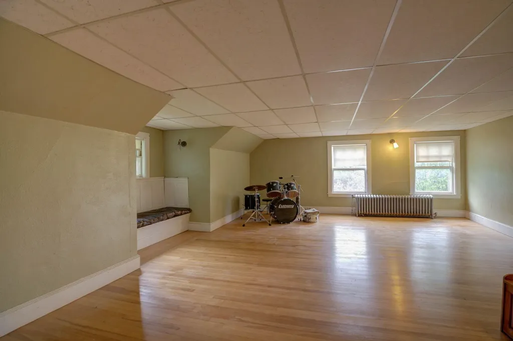 14 Allen Hill Road Oxford ME 04270