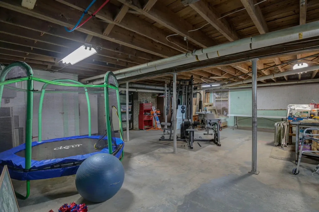14 Allen Hill Road Oxford ME 04270
