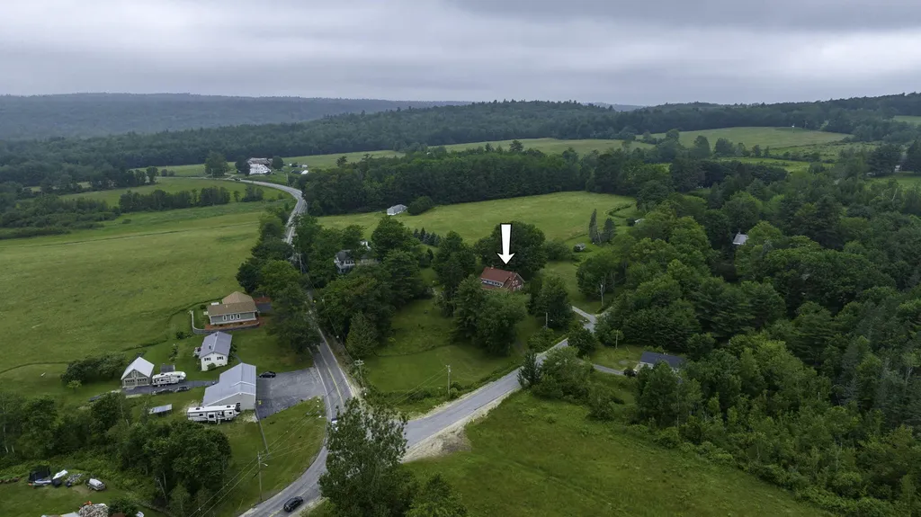 14 Allen Hill Road Oxford ME 04270