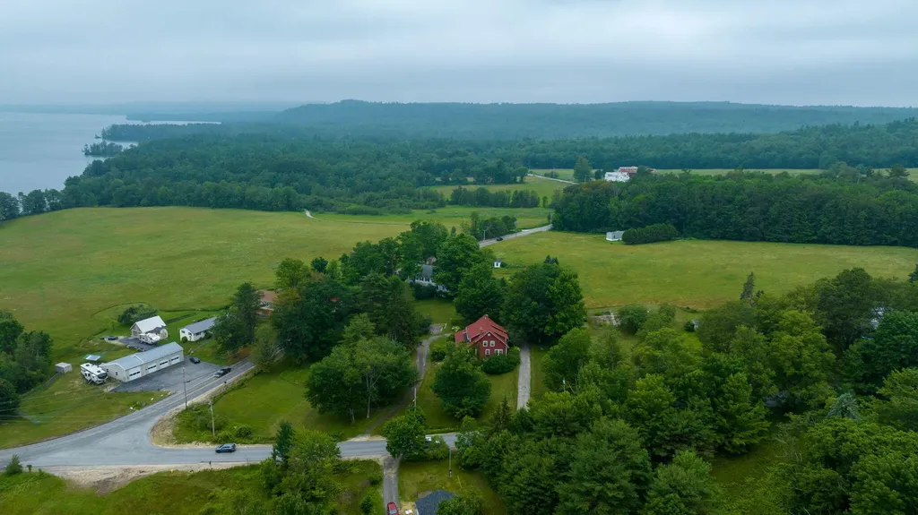 14 Allen Hill Road Oxford ME 04270