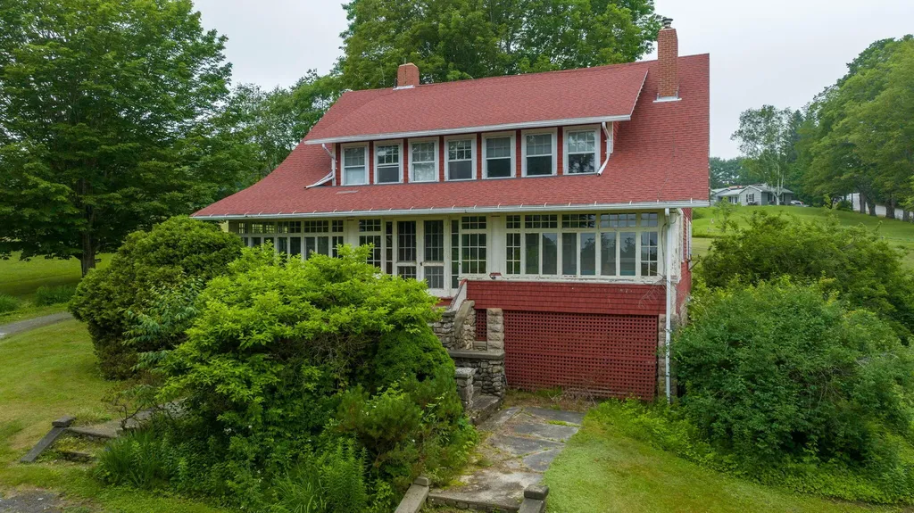 14 Allen Hill Road Oxford ME 04270