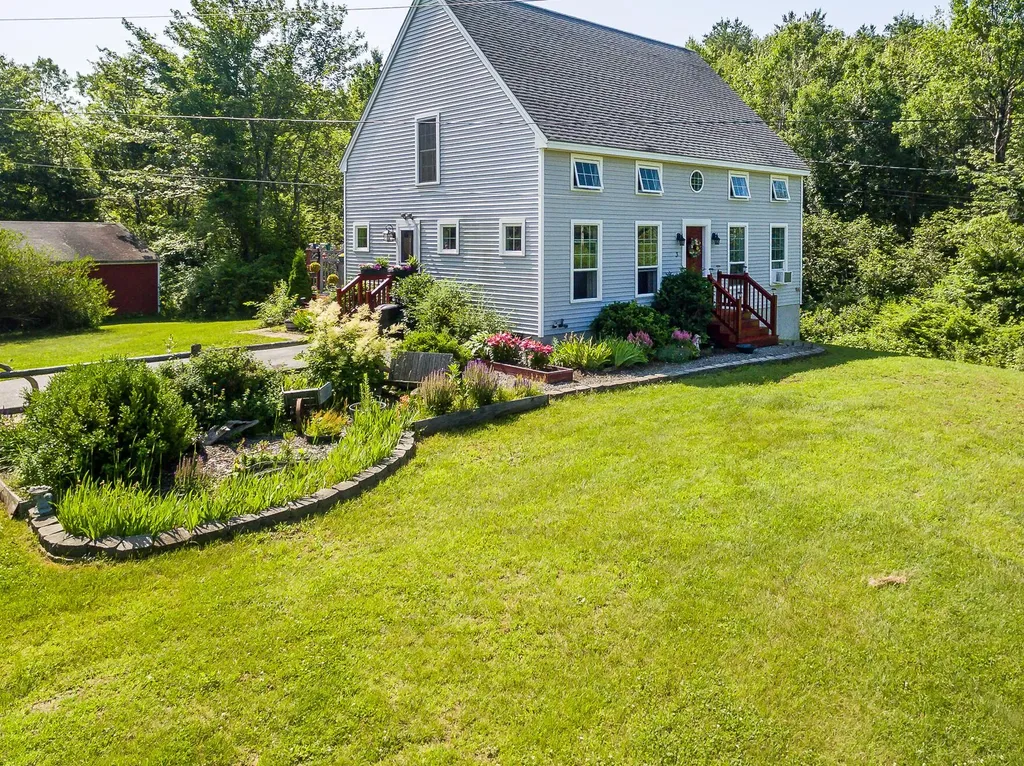3 Yawkey Way Topsham ME 04086