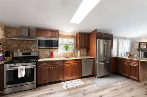 7 Macdonald Road Waterford ME 04088