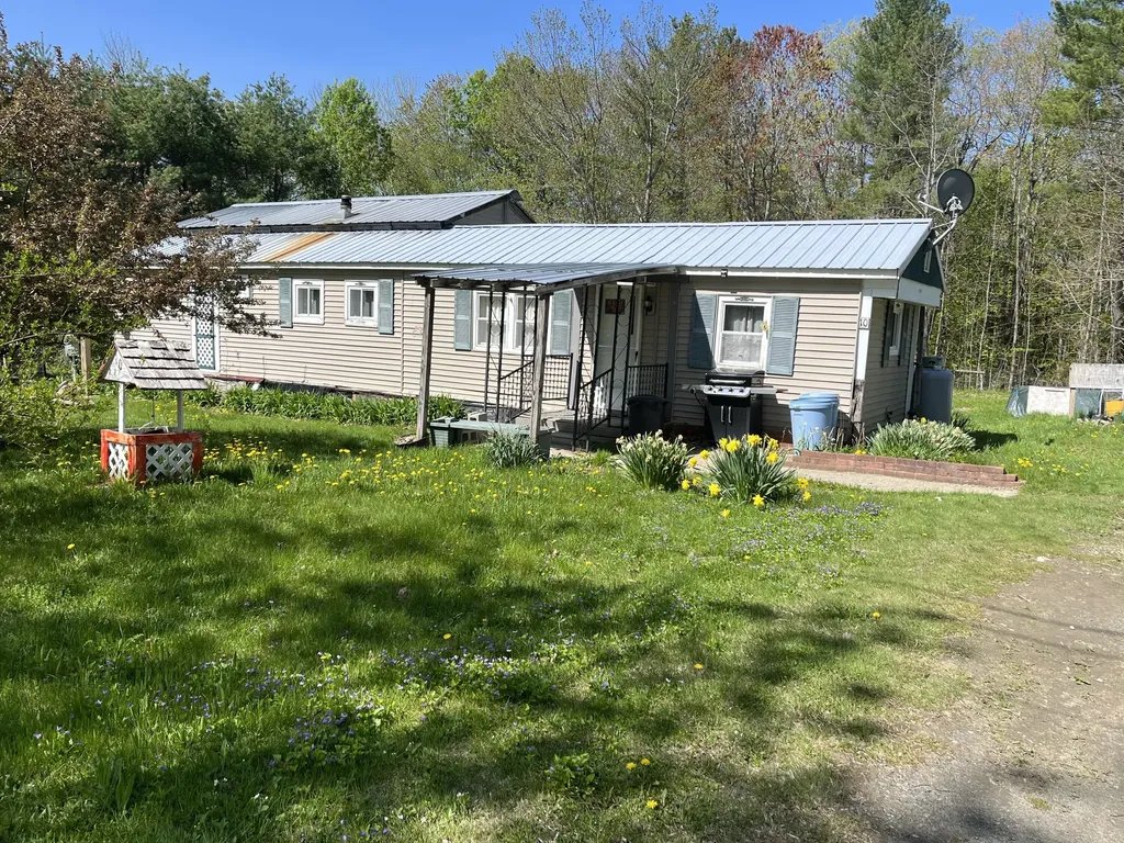 10 Currier Hill Road Mount Vernon ME 04352