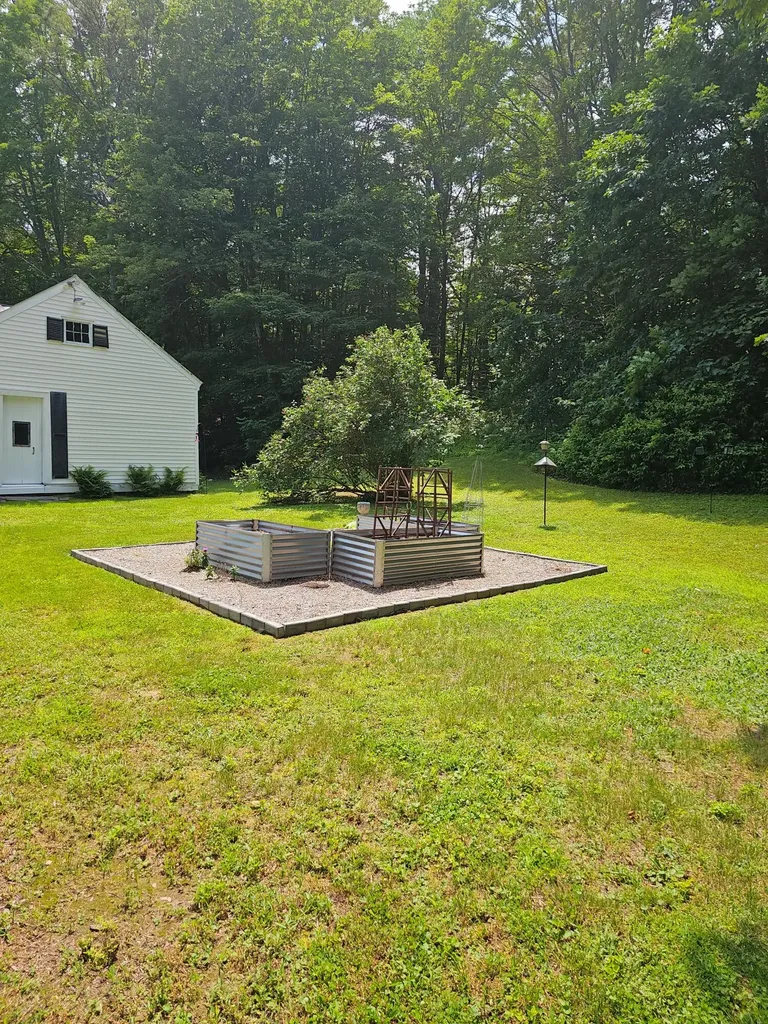 733 Waterville Road Skowhegan ME 04976
