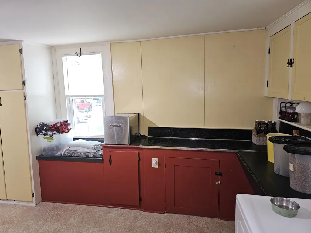 733 Waterville Road Skowhegan ME 04976