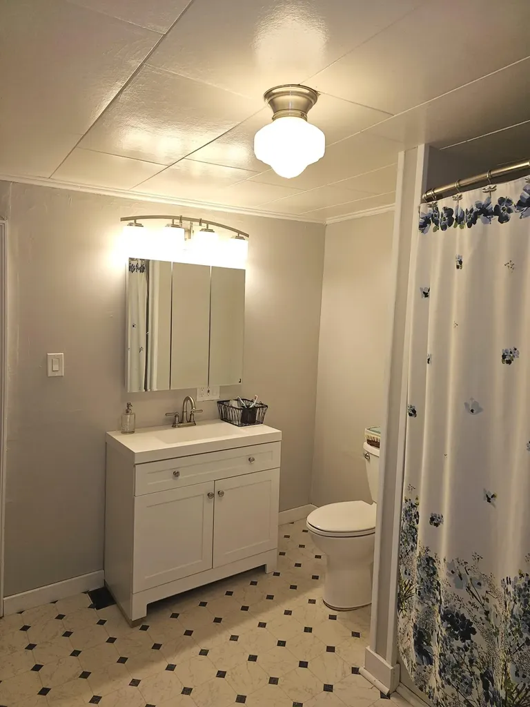 733 Waterville Road Skowhegan ME 04976
