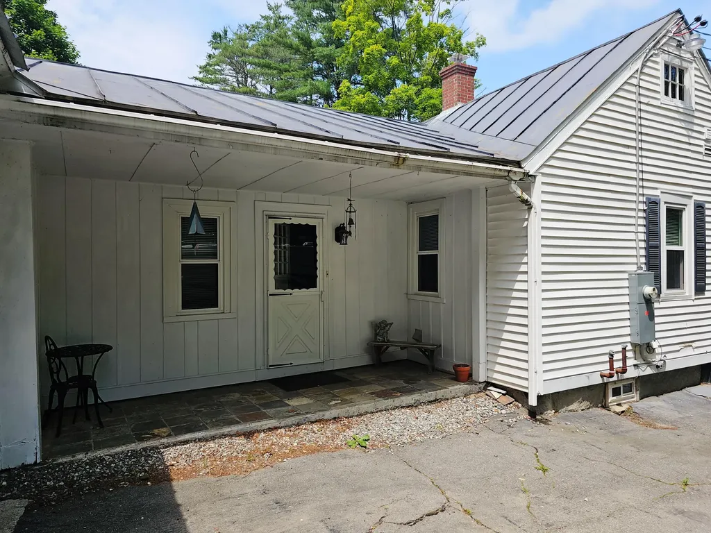 733 Waterville Road Skowhegan ME 04976