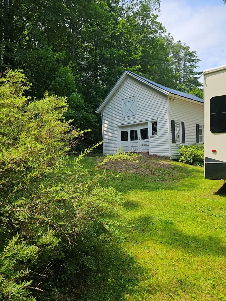 733 Waterville Road Skowhegan ME 04976