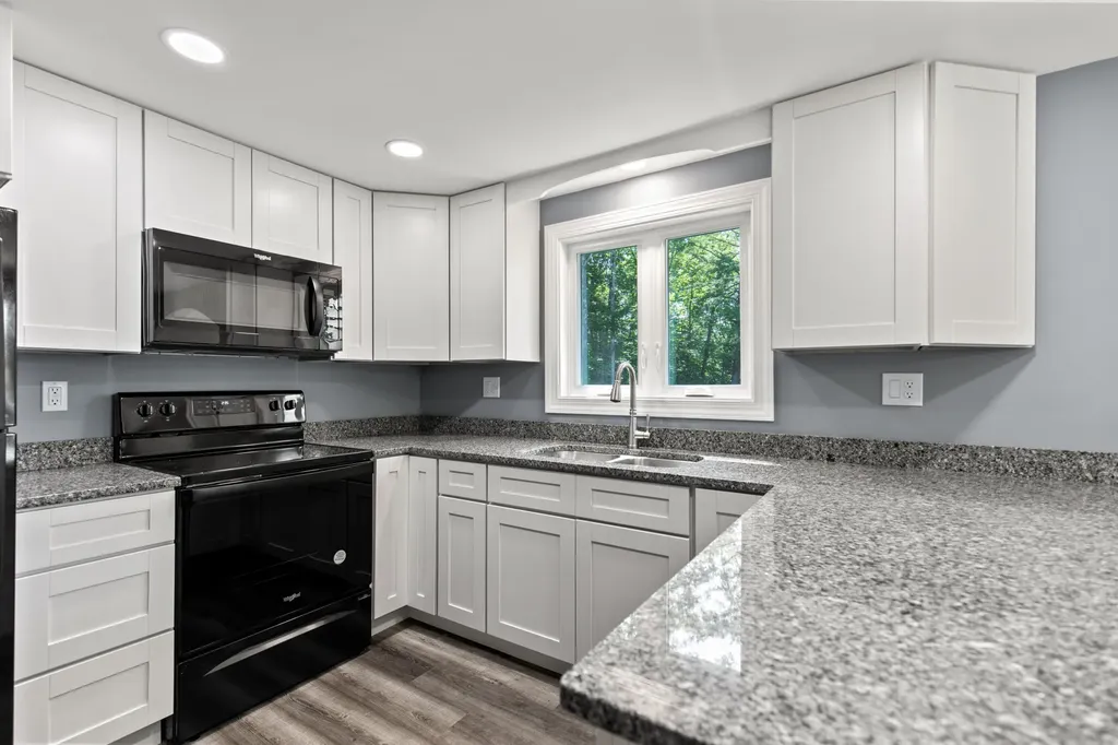 241 Ossipee Trail Porter ME 04068
