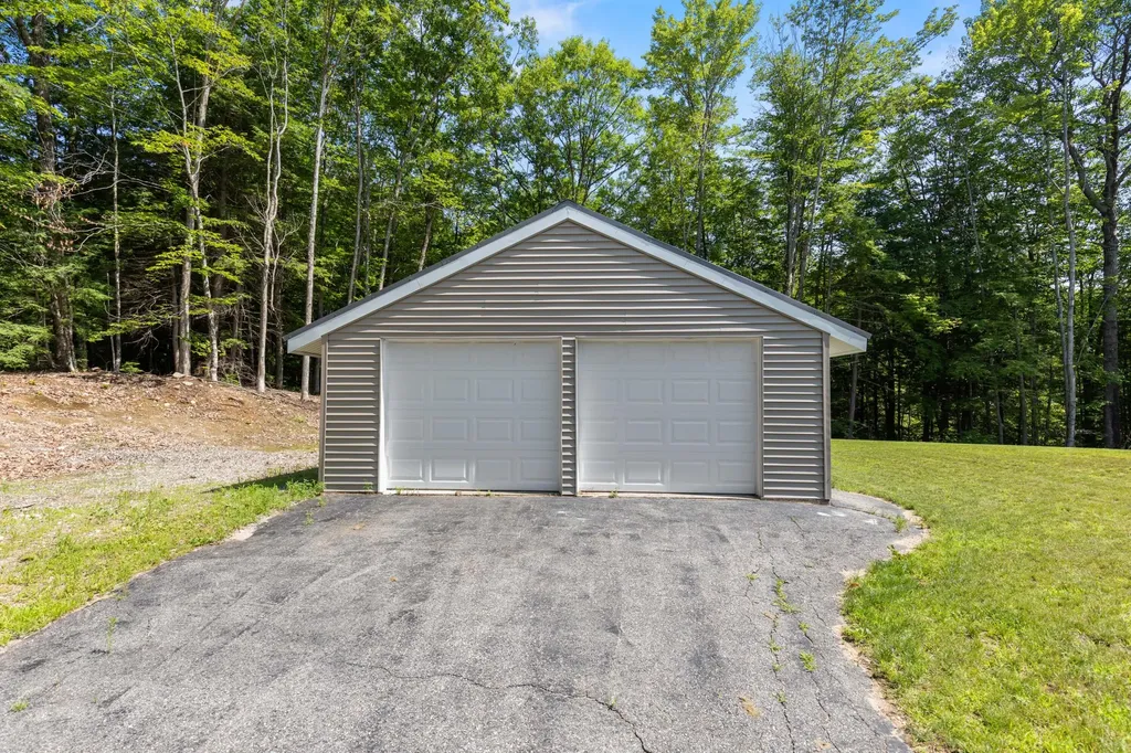241 Ossipee Trail Porter ME 04068