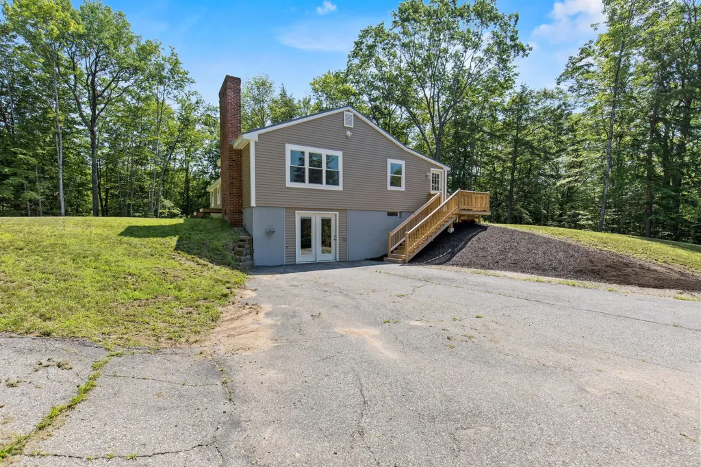 241 Ossipee Trail Porter ME 04068