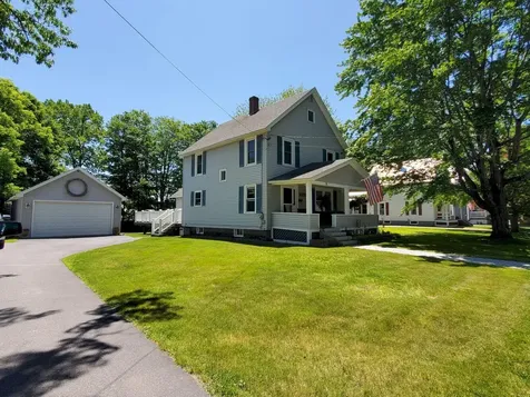 31 Maple Street Skowhegan ME 04976