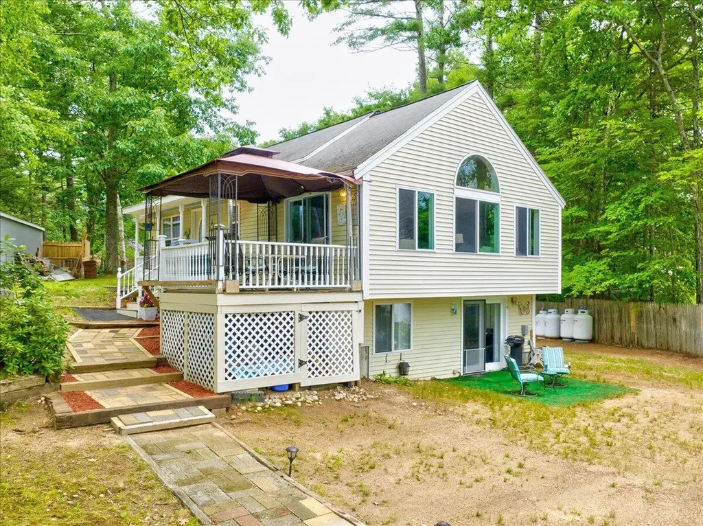 10 Bluff Drive Lyman ME 04002