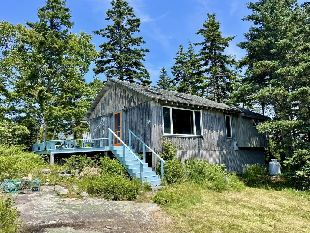 3 Foote Hill Road Vinalhaven ME 04863