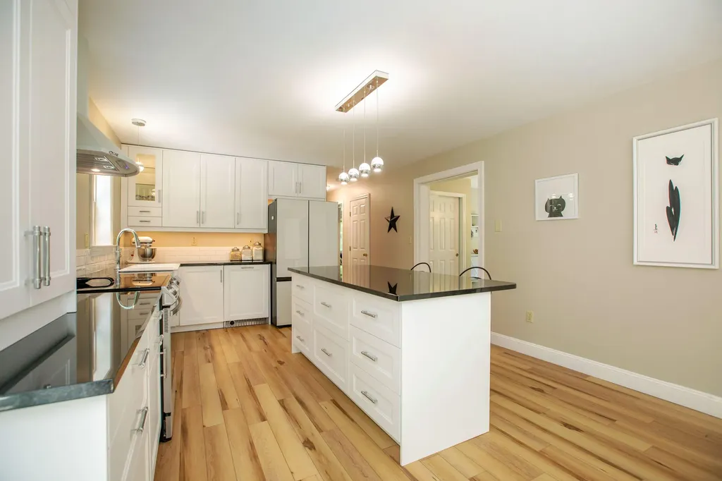 5 Kingfisher Drive Brunswick ME 04011