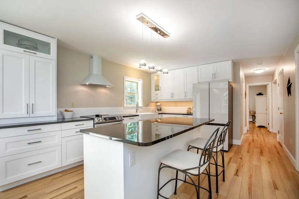 5 Kingfisher Drive Brunswick ME 04011