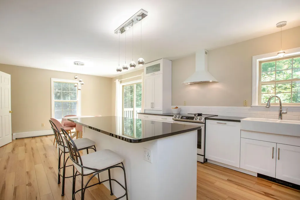 5 Kingfisher Drive Brunswick ME 04011