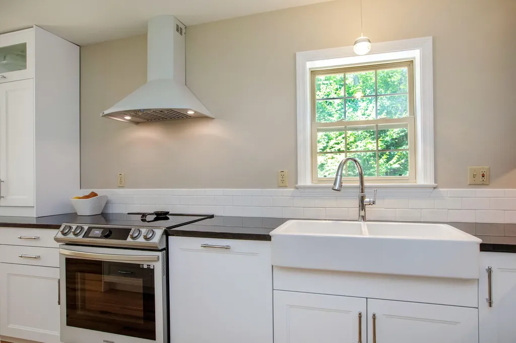 5 Kingfisher Drive Brunswick ME 04011
