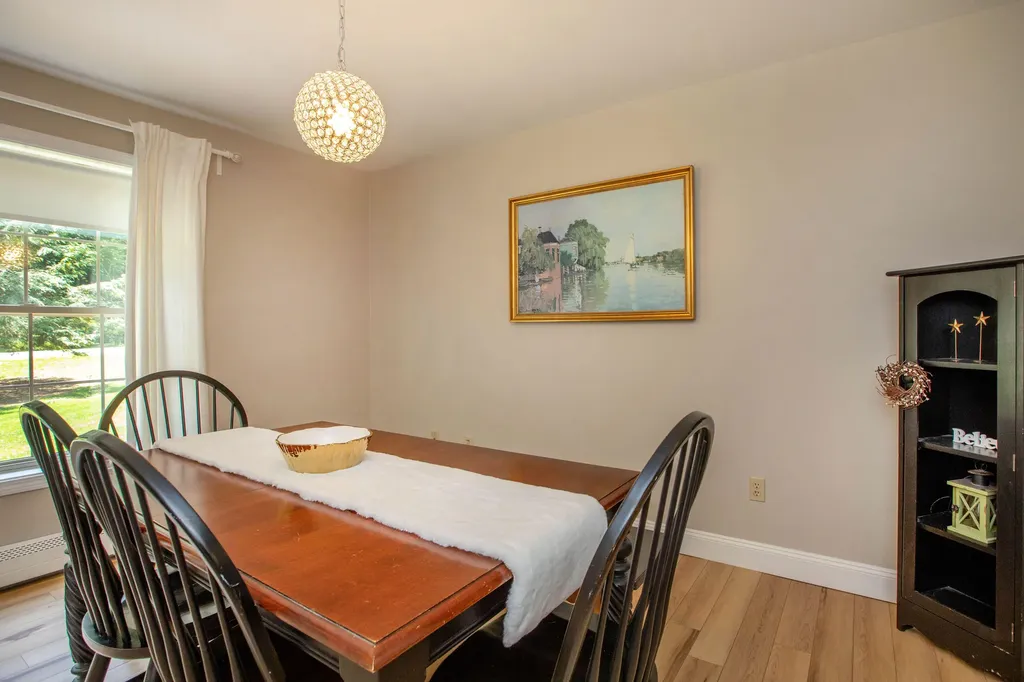 5 Kingfisher Drive Brunswick ME 04011