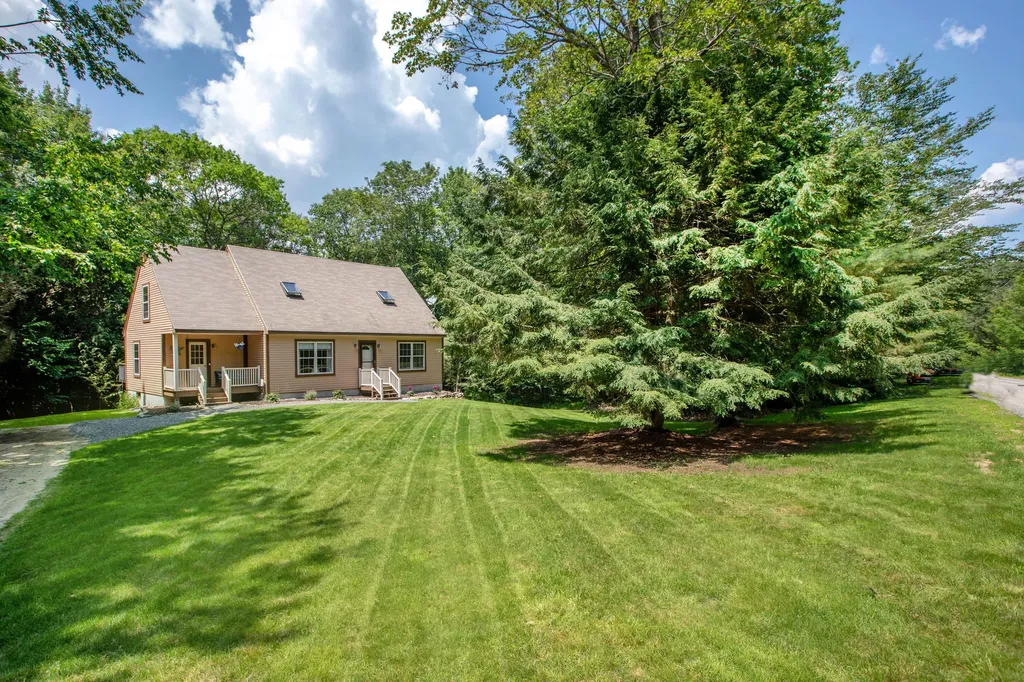 5 Kingfisher Drive Brunswick ME 04011