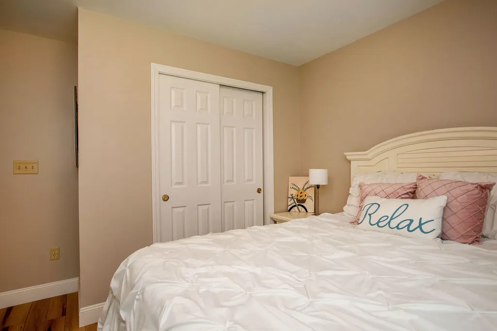 5 Kingfisher Drive Brunswick ME 04011