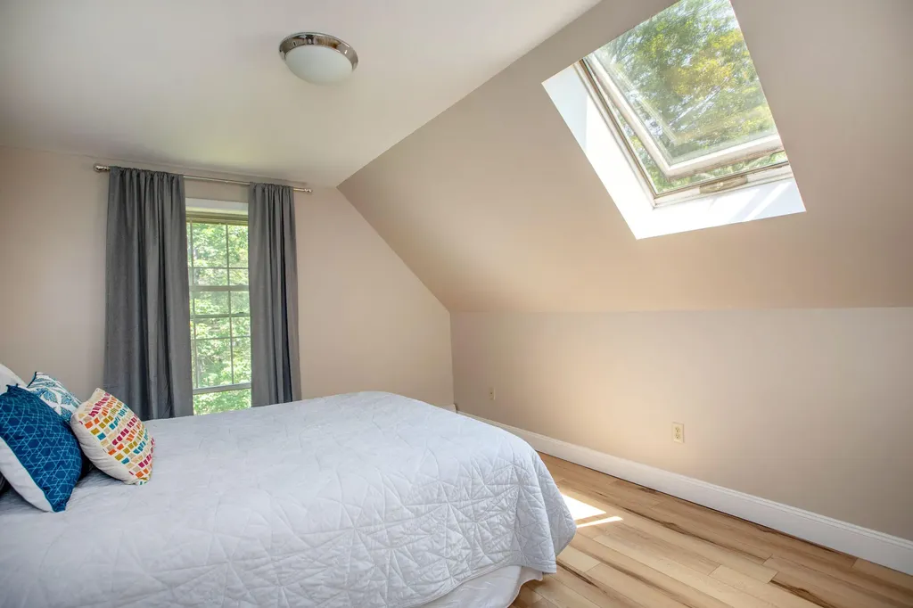 5 Kingfisher Drive Brunswick ME 04011