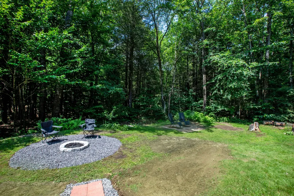 5 Kingfisher Drive Brunswick ME 04011