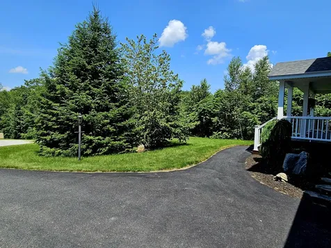 33 Wildwood Landing Sabattus ME 04280