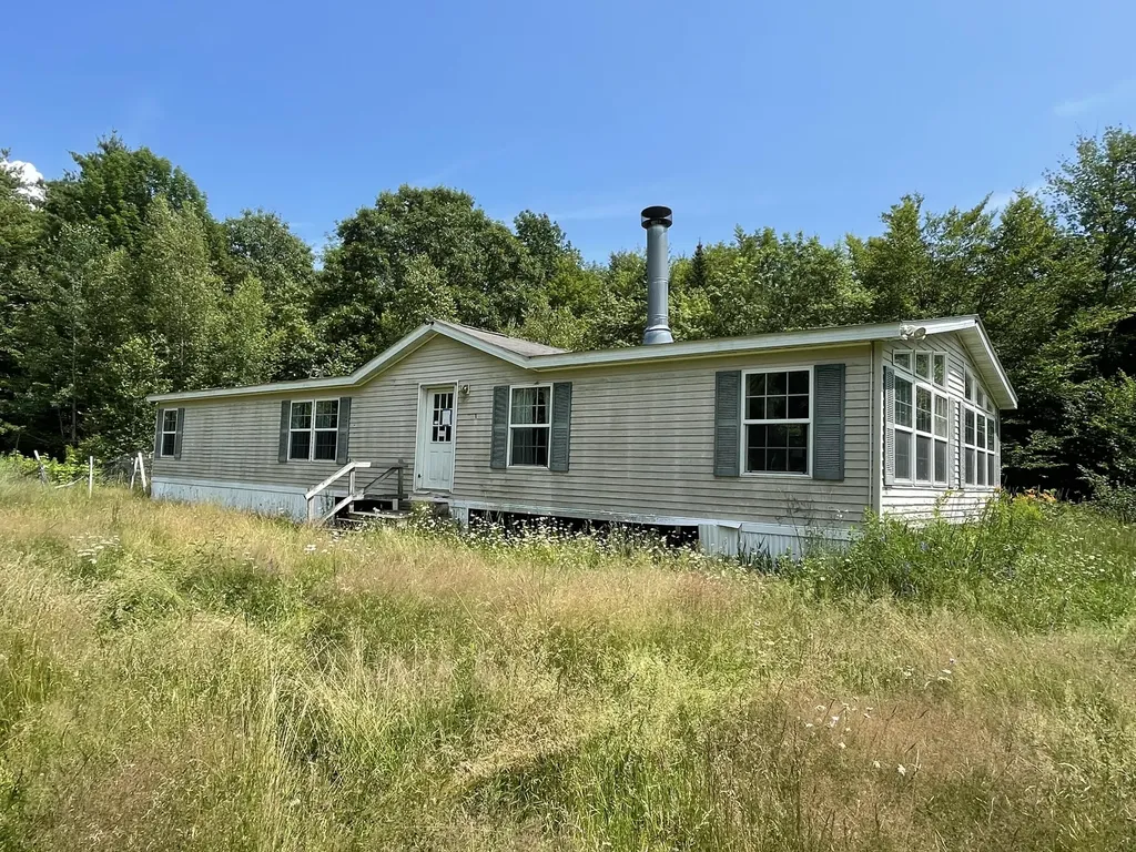 13 Homestead Way Richmond ME 04357