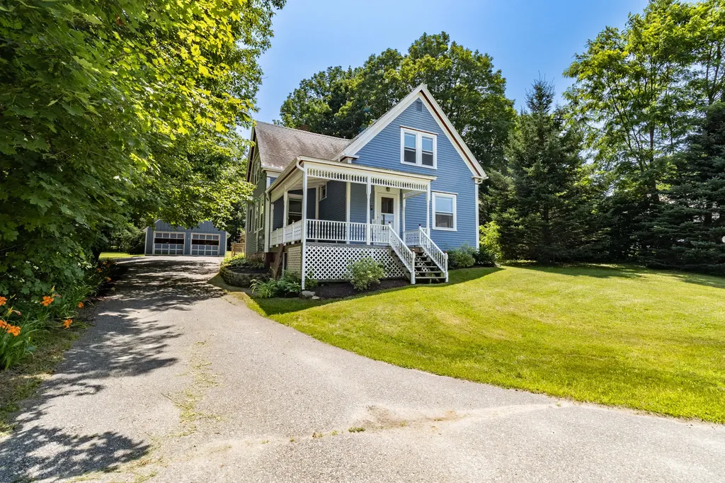 6 Maple Street Monmouth ME 04259